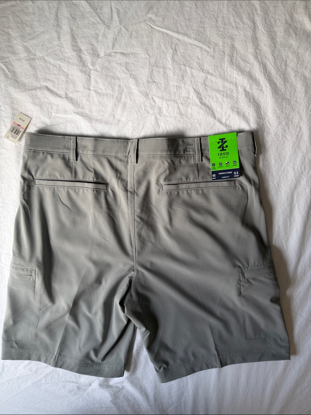 Izod Men's Gray Cargo Shorts SZ 40 - Picture 2 of 9